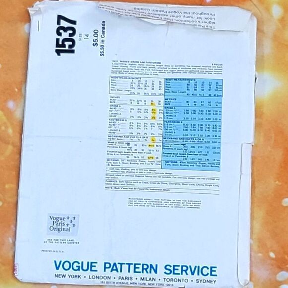 Vogue  vintage Yves St Laurent pattern - Picture 5 of 7